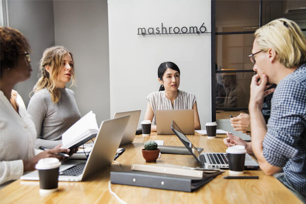 service-section-image-4